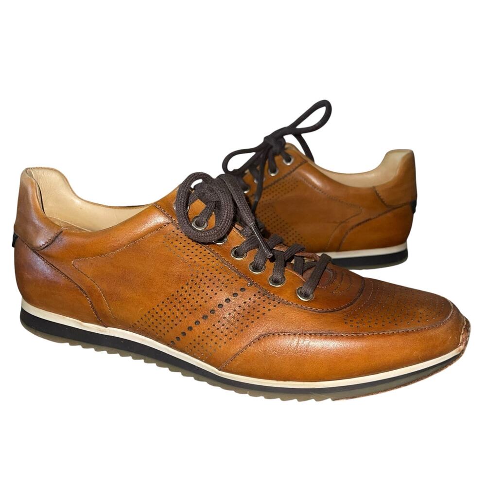 Magnanni Pueblo Perforated Leather Sneakers